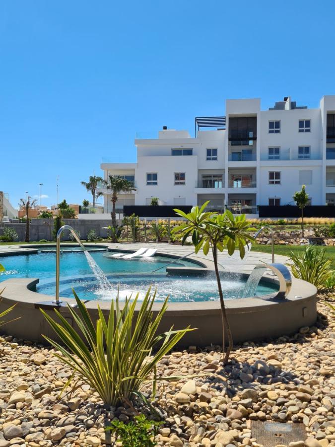 Residence Bali Torrevieja Exterior photo