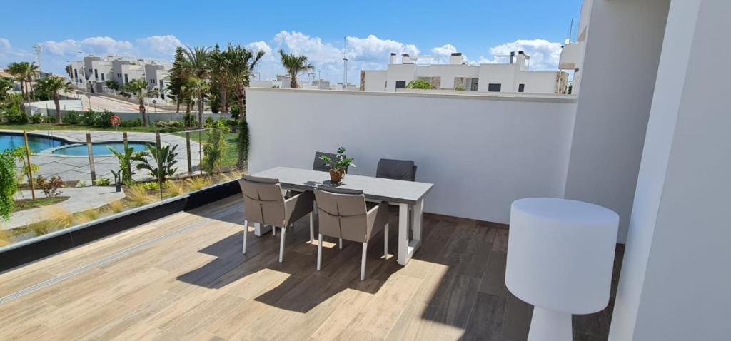 Residence Bali Torrevieja Exterior photo